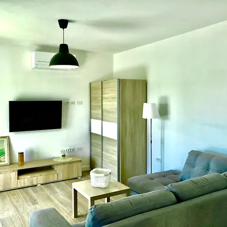 Apartamento Vergotini With Pool *